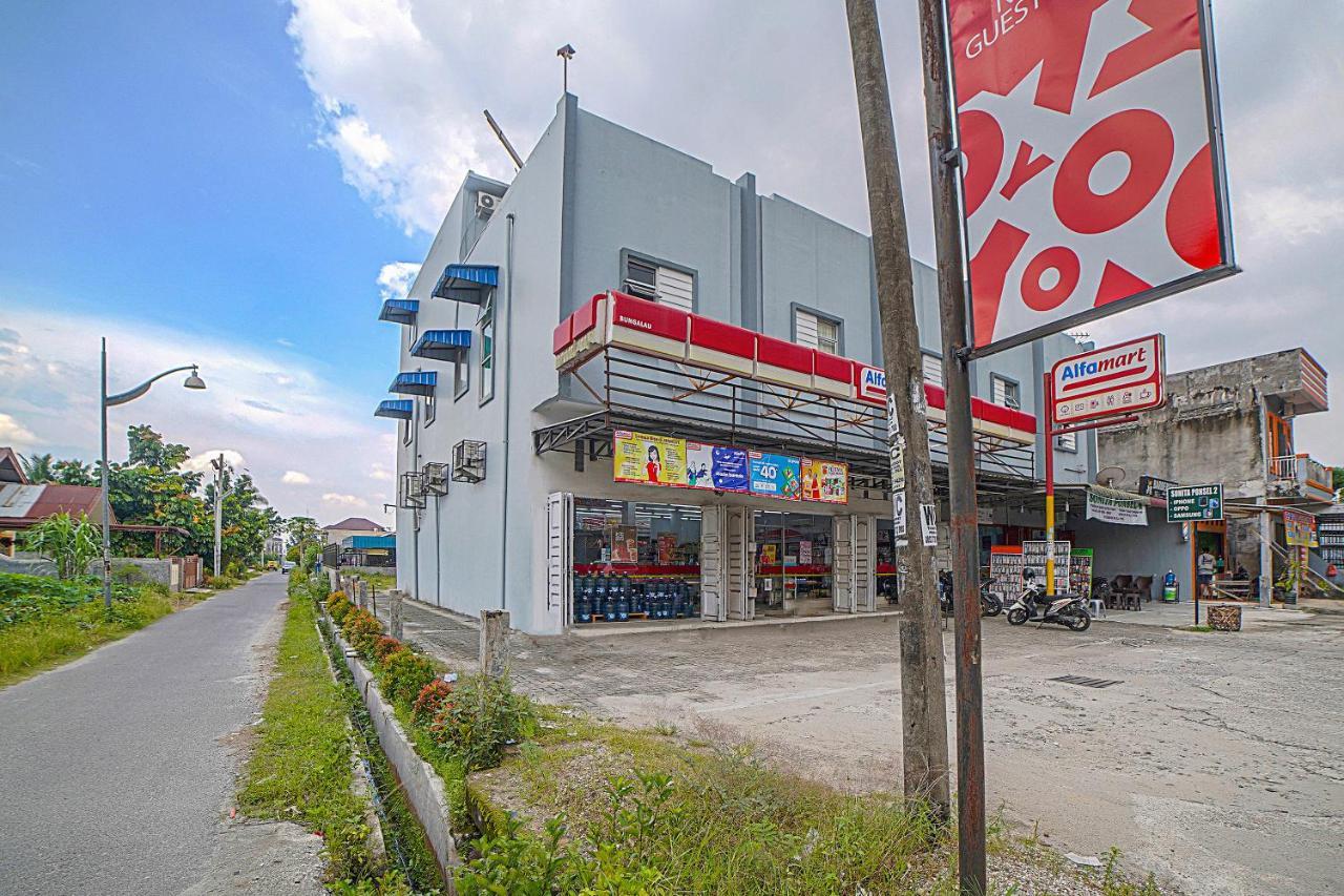 Oyo 90637 Rumah Ni Karo メダン エクステリア 写真