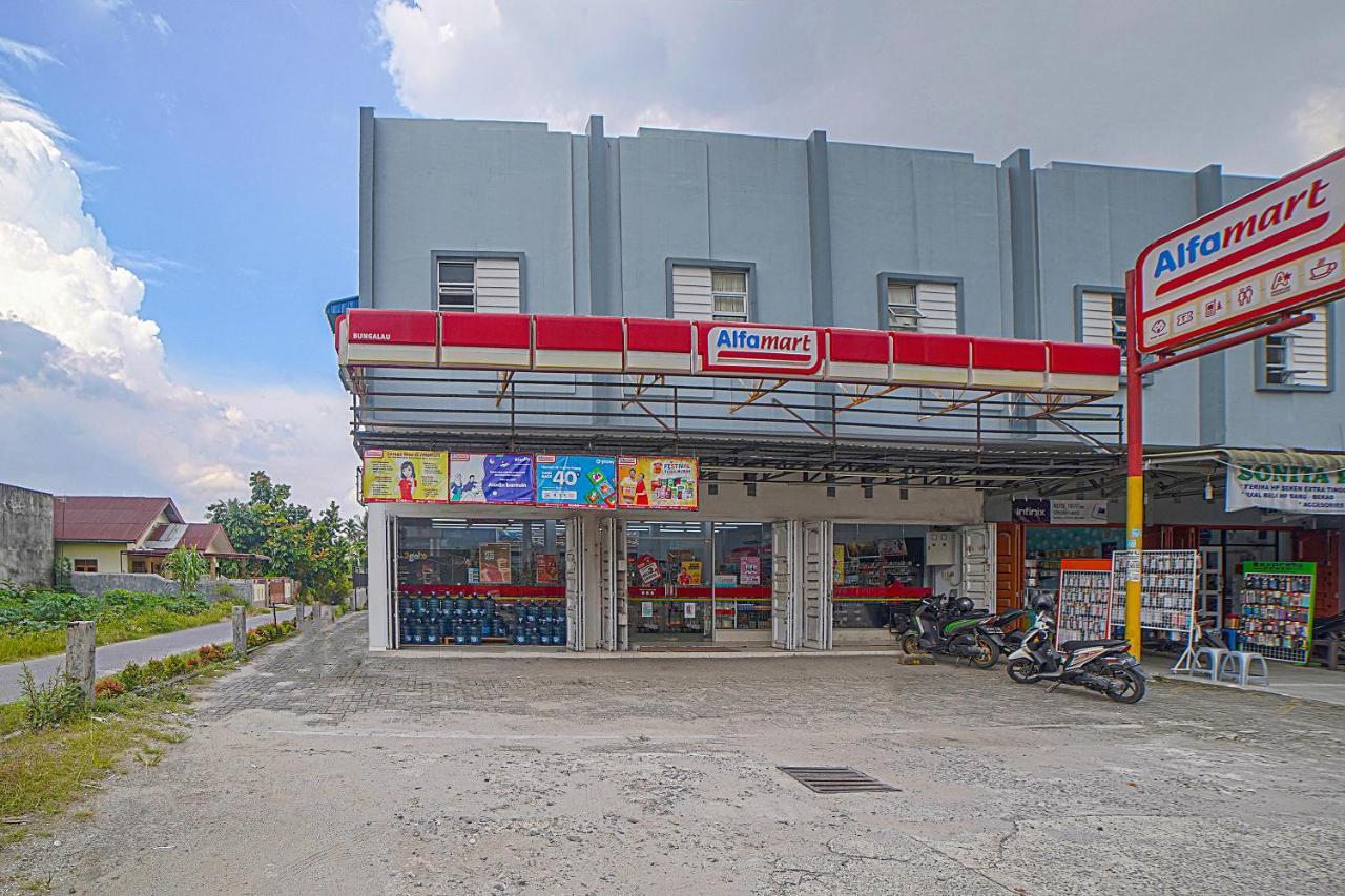 Oyo 90637 Rumah Ni Karo メダン エクステリア 写真