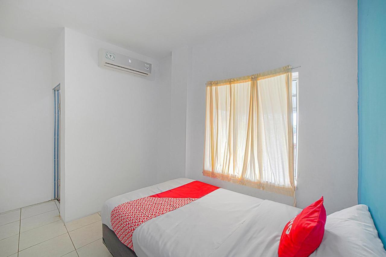 Oyo 90637 Rumah Ni Karo メダン エクステリア 写真