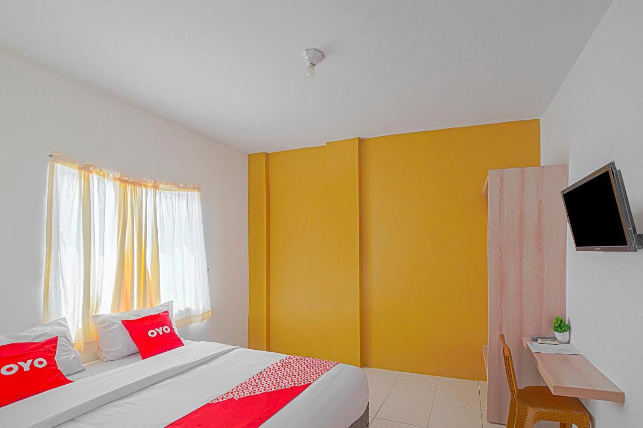 Oyo 90637 Rumah Ni Karo メダン エクステリア 写真