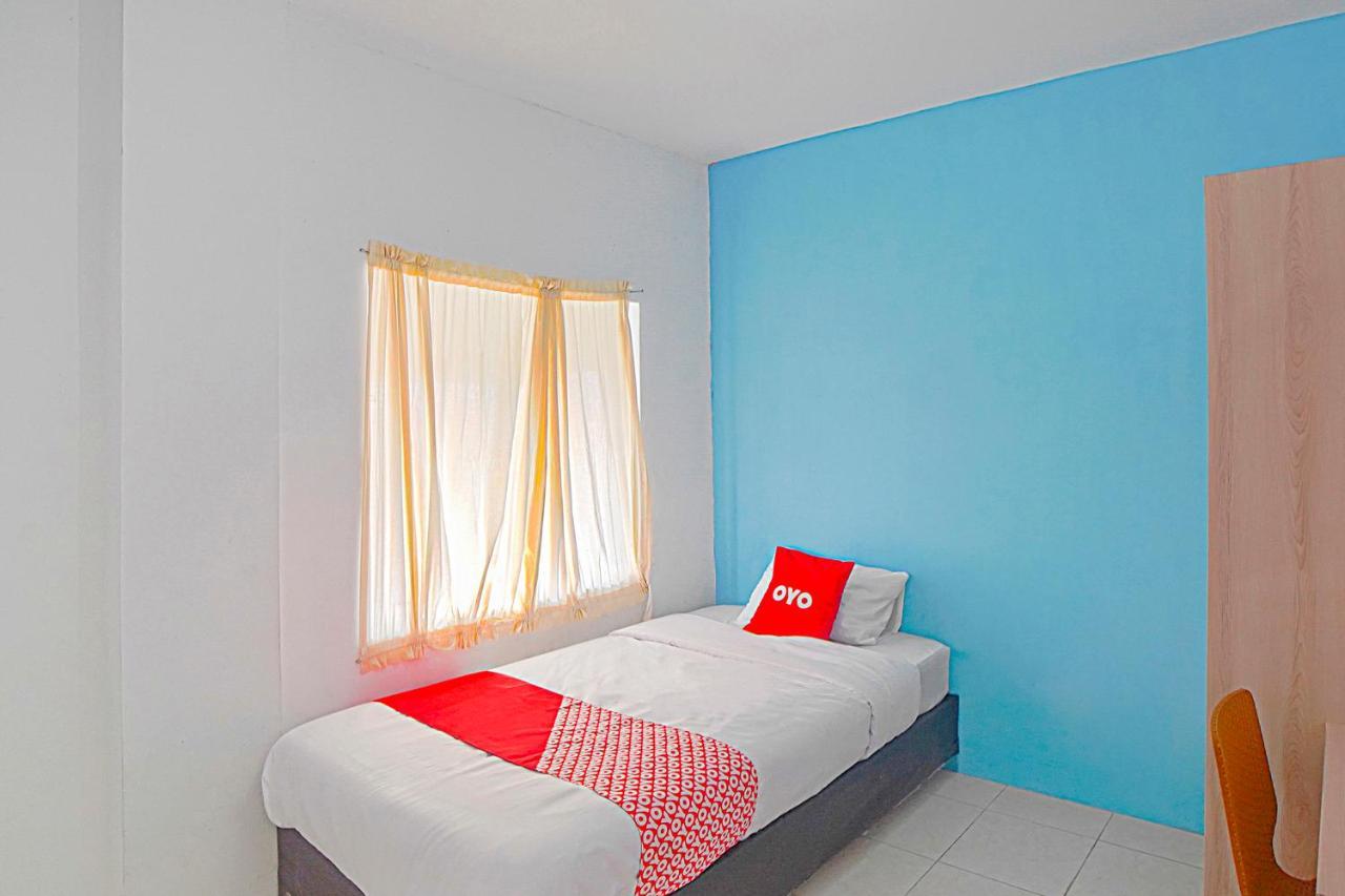 Oyo 90637 Rumah Ni Karo メダン エクステリア 写真