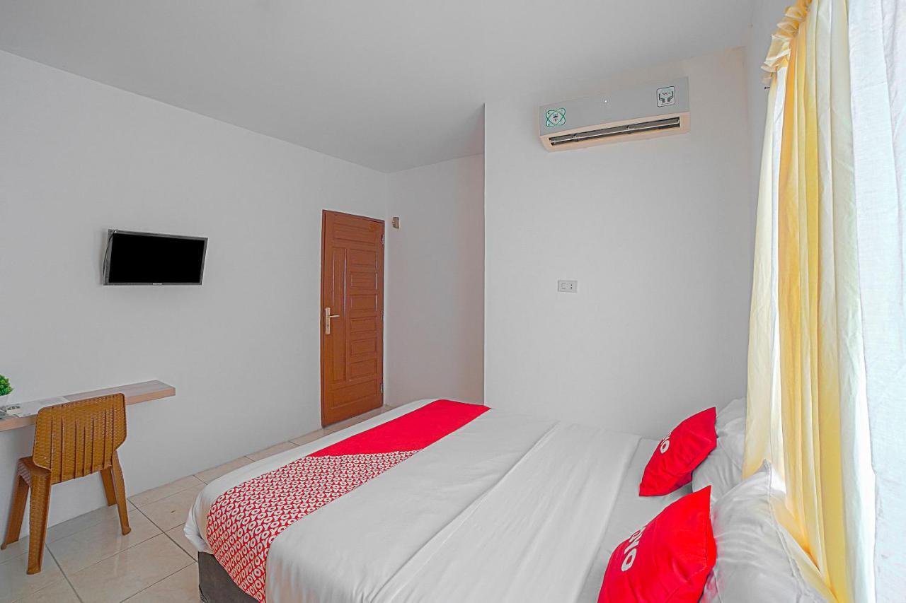 Oyo 90637 Rumah Ni Karo メダン エクステリア 写真