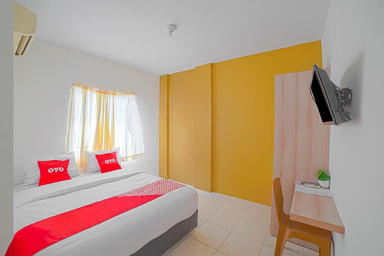 Oyo 90637 Rumah Ni Karo メダン エクステリア 写真