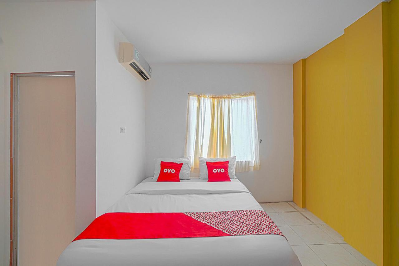 Oyo 90637 Rumah Ni Karo メダン エクステリア 写真