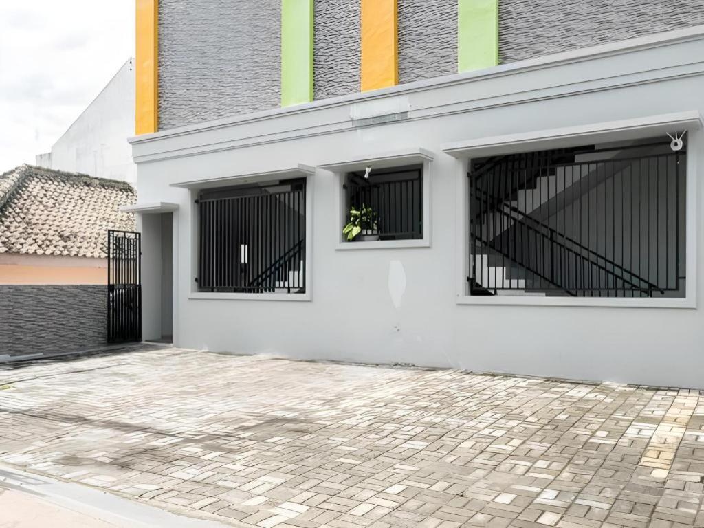 Oyo 90637 Rumah Ni Karo メダン エクステリア 写真